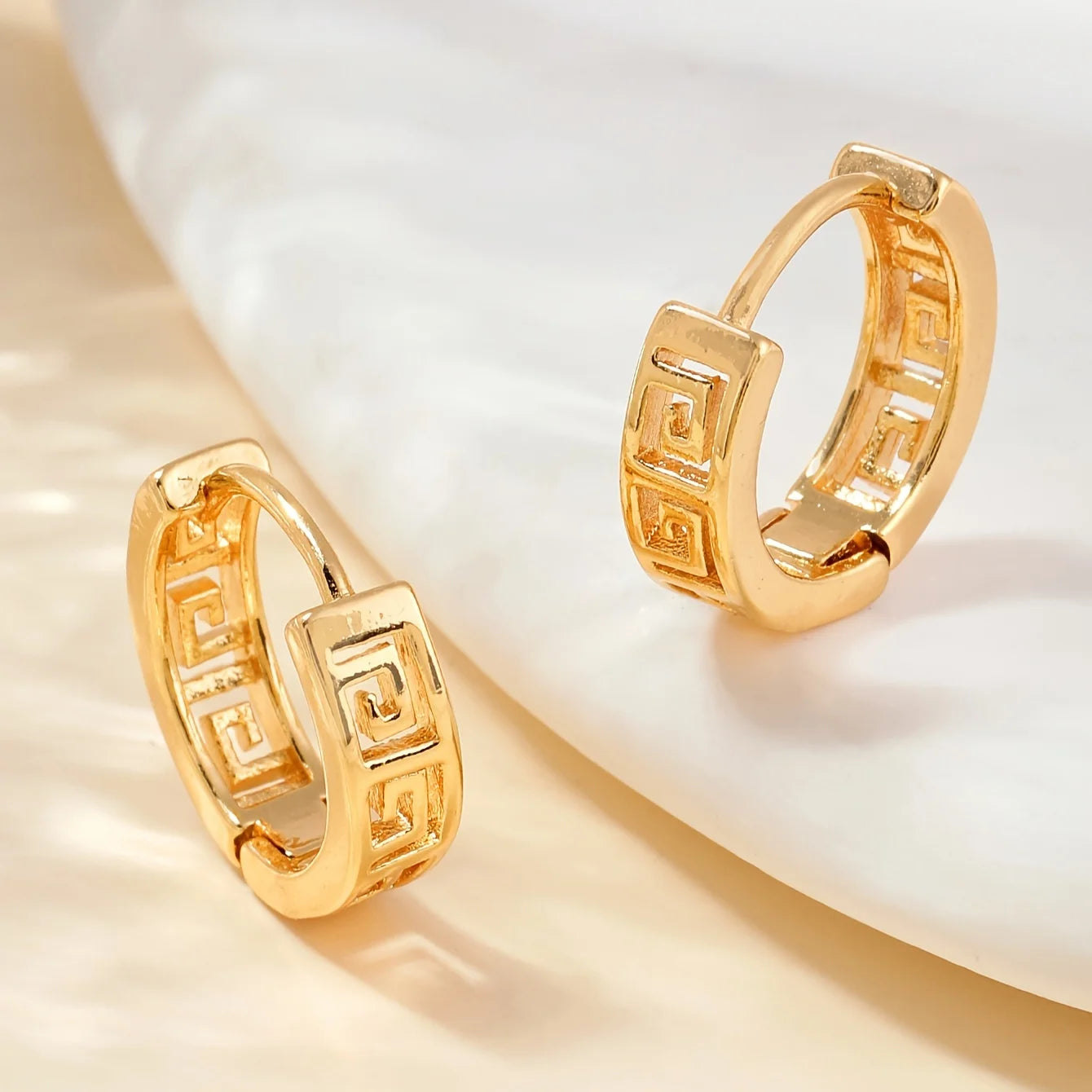 18K Gold Mesh Hoop Earrings